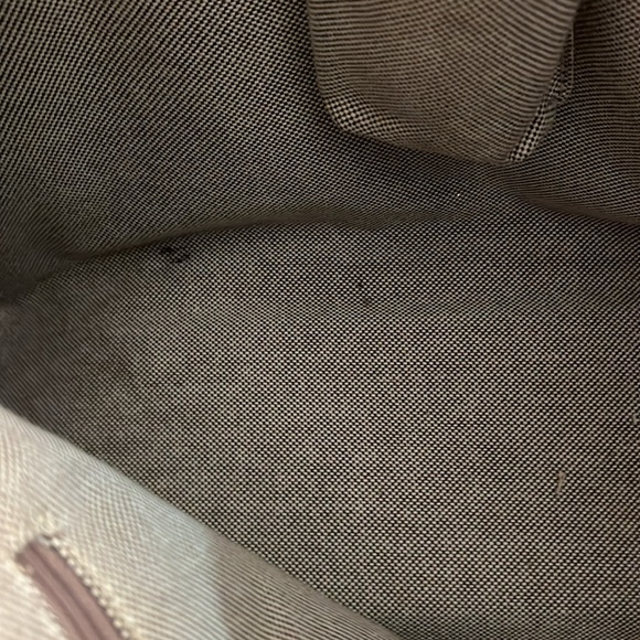 dooney & bourke brown purse with two front pockets - Picture 5 of 17